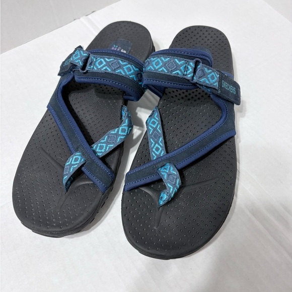 Skechers Shoes - Skechers Reggae Trailway  Navy and Teal Flip-Flop Summer Sandals. Woman’s 11
